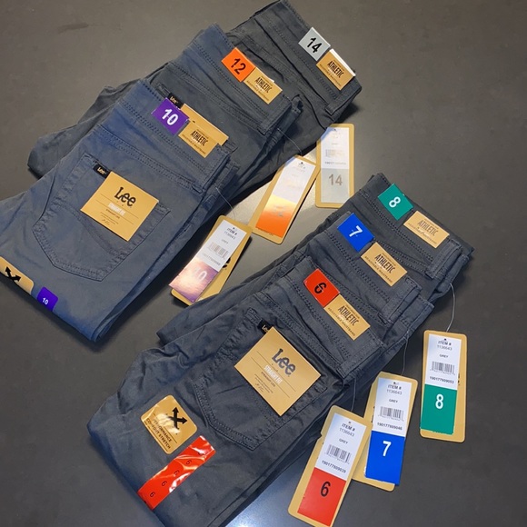 New boys Lee’s extreme comfort straight fit jeans. - Picture 4 of 16